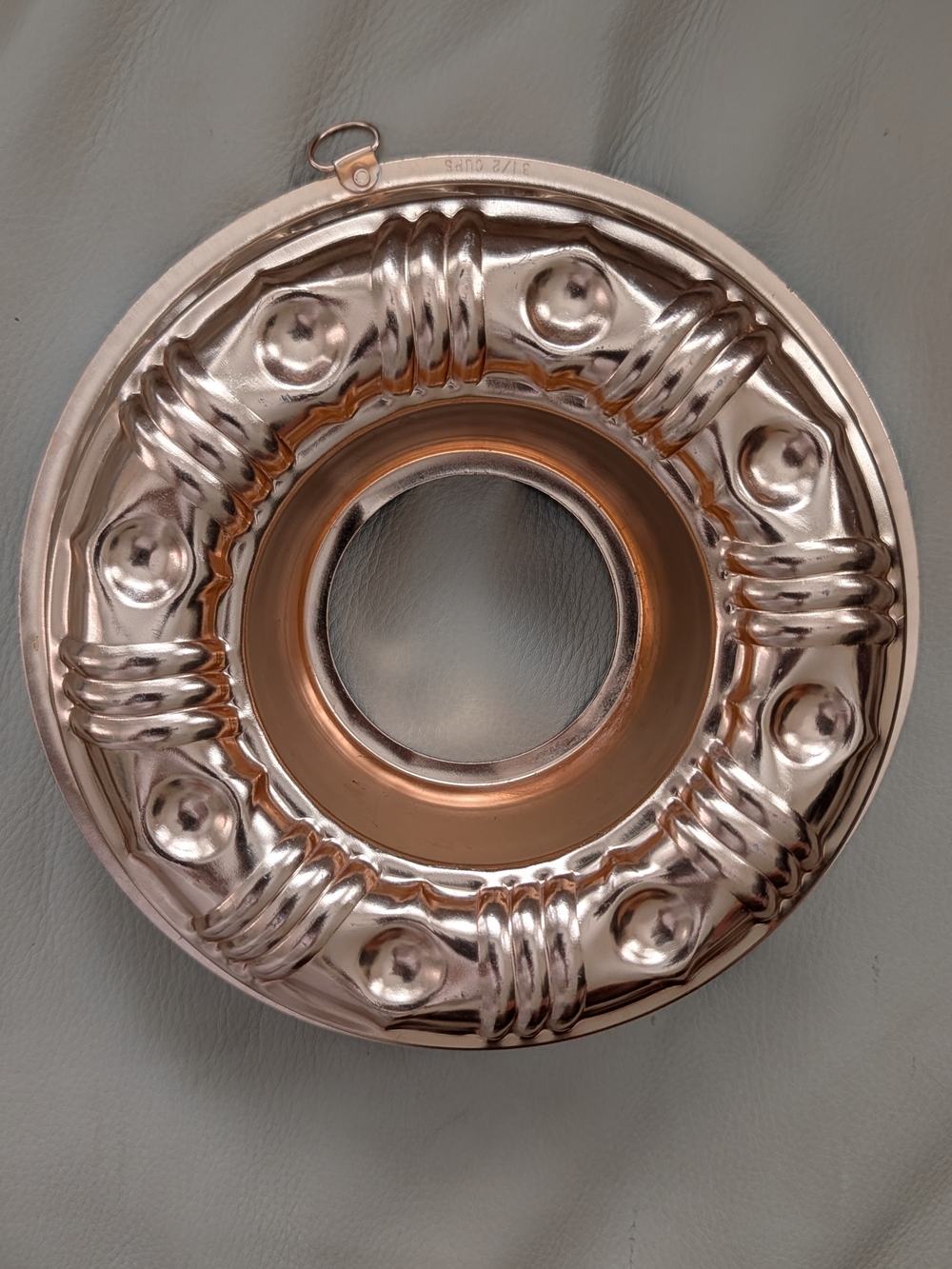 vintage 3 1/2 cup copper-tone ring Jell-O mold Wall Decor Home Accents Kitchen